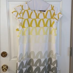 Beautiful Geometric Print Shift Dress